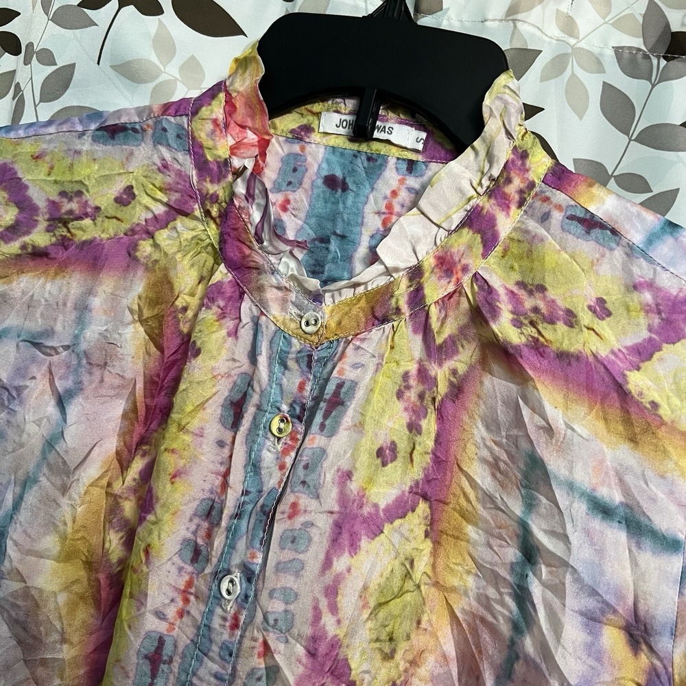 Johnny WAS 100% silk Floral Butterflies Butterfly Shirt Blouse Light Size Small